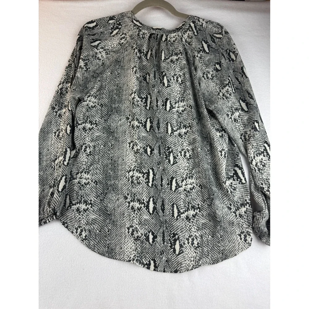 J. Crew Snakeskin Print Blouse Top Button Front Long‎ Sleeve Womens